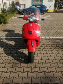 Piaggio Vespa GTS Super 125 - 16