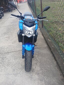 Yamaha FZ1 - 16