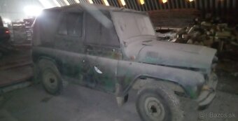 UAZ 2,5 benzín uloženka - 16