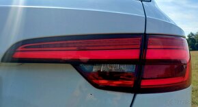 Audi A4  quattro 2.0 TDi S-line - 16