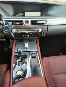 Lexus gs450h - 16