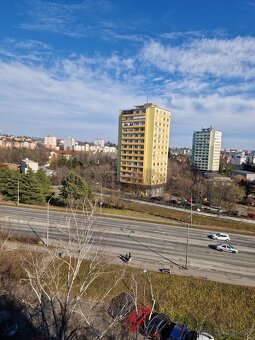 1 izbový byt v centre , Levice - 16