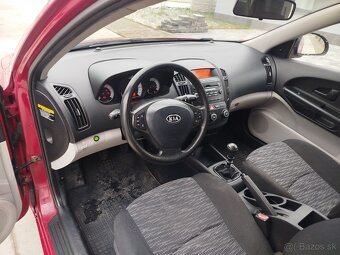 Kia ceed 1.6i - 16