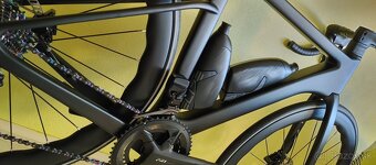 Kompletný karbónový cestný bicykel s elektronickou prehadzov - 16