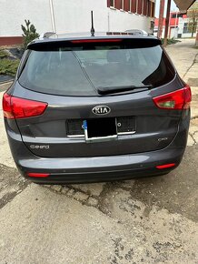 KIA Ceed sw - 16