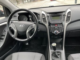 Hyundai i30 - 1.6 CRDI DOHC 16V Comfort - 16