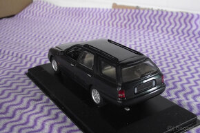 1:43 Ford - 16