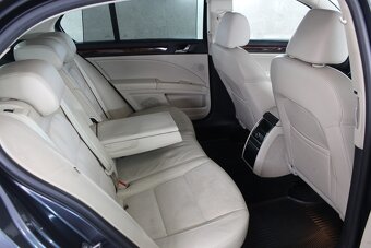 Škoda Superb 2.0 TDI CR 170k Elegance DSG - 16