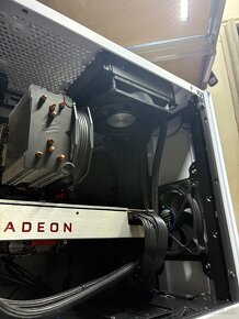 Xeon 14jad/28vlak,8gb vega 64, 16gb ram, 500gb nvme 2tb hdd - 16