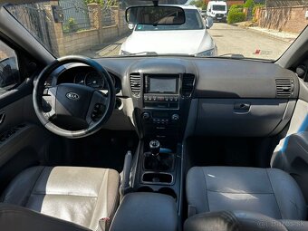 KIA Sorento 2.5 CRDi - 16