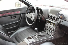 Porsche 924 - 16