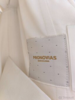 Pronovias - 16