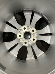 Zimná sada VW Stavanger 5x112 R17 215/55/17 Passat Alltrack - 16