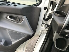 Ford Transit Custom 2.0 TDCi 5 míst r.v.2016 ČR DPH - 16