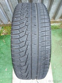 Kvalitné zimné pneu Hankook Winter Icept Evo 2 - 215/55 R17 - 16