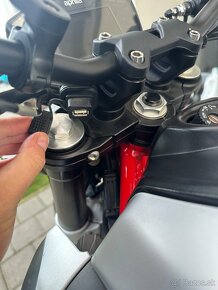 Aprilia Shiver 900 - 16