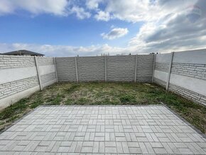 NA PREDAJ: 4 IZBOVÝ DOM NA KLÚČ, POZEMOK 152m2, DUNAJSKÁ STR - 16