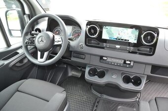 Mercedes-Benz Sprinter 319 4x4 ,velká výbava - 16