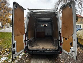 Renault Master 2,3 so strešným nosičom a rebríkom - 16