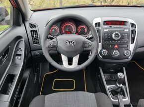 Kia Ceed 1.6 CRDi 66KW/90PS R.V.10/2010 - 16