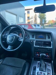 AUDI Q7 3.0TDI V6 - 16