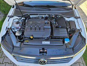 VW PASSAT VARIANT 2× R-LINE 140KW/190PS FULL LED ALKANTARA - 16