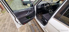 Ford Galaxy 7 miestny - 16