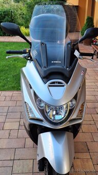 KYMCO Xciting 300i - 16