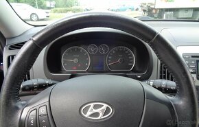 Hyundai i30 1.4 16V Comfort - 16