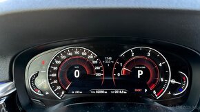 Predám BMW 5 Touring 520d A/T 2.0 SPORTLINE - 16