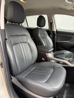 KIA SPORTAGE, PLATINUM, 1,7 CRDi, MANUÁL, 1/2015, 149 669 KM - 16