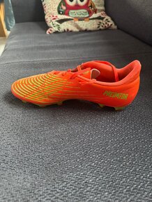 Predám kopačky adidas predator velkost 8UK/42 - 16