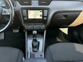 Škoda Octavia Combi SCOUT2.0 TDI DSG 4x4 - 16