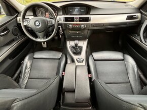 BMW e90 330xd Manual, M-macket, nadpriemerná výbava - 16