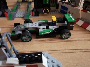 Lego Speed Champions 75883 Mercedes AMG Petronas - 16