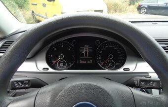 Volkswagen Passat 1.6TDI Comfortline - 16