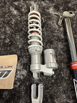 Ktm/ hsq/ GG, wp cone valve, zadne tlmice, okuliare - 16