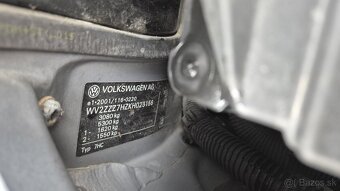 Prodám VOLKSWAGEN CALIFORNIA BEACH 2,0 TDi 110kW - 16