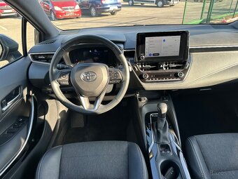 Toyota Corolla Combi 2.0 Hybrid Style e-CVT - 16