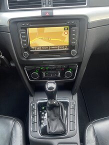 Škoda SuperB 2.0 TDI DSG -// F1 Riadenie, Navi, Bi-Xenon -// - 16