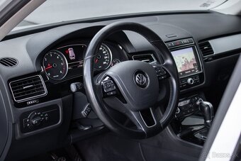 Volkswagen Touareg II 3.0 V6 TDI 4MOTION Mountain - 16