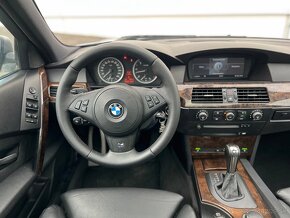 BMW E61 530XD M57 170KW M PAKET KOMFORTY XENON TAŽNÉ ROLETKY - 16