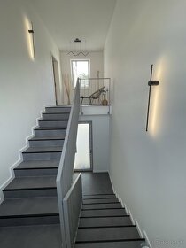 Na predaj zariadený 4 izbový byt penthouse(132m2) - 16