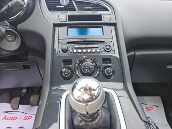 PEUGEOT 5008  (2014) PANORAMA - 16