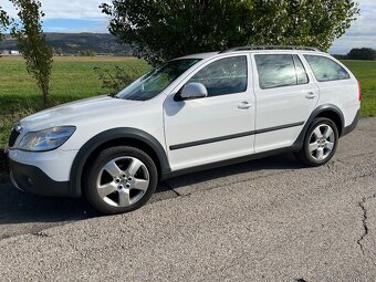 Škoda Octavia Combi Scout 4x4 - 16