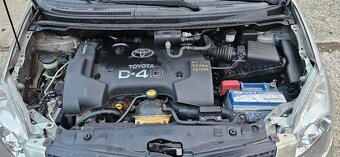 Toyota Corolla Verso na nahradne diely - 16