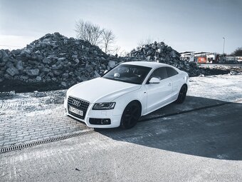 AUDI A5 3.0TDi QUATTRO S-Line - 16