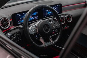 Mercedes Benz CLA 45s AMG, 4MATIC+Akrapovič výfuk 316kW, DPH - 16