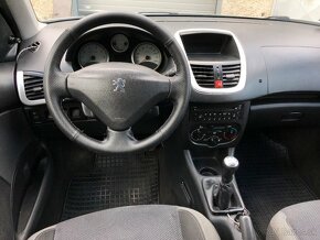 Peugeot 206+ rv 2011 - 16