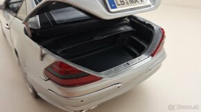 1:18 MERCEDES-BENZ SL 55 AMG - 16